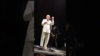 David Gray, Intro to &ldquo;Tainted Love&rdquo;, August 19, 2022, Boston - White Ladder 20th Anniversary Tour