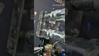 Transparent plates in action! #hydraulicsystem #hydraulicmanifold  #testbench