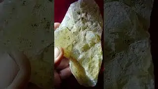 Rough Stone#minerals #gemstone #crystals #quartz #stone #diamond #gemquality #quartzcrystals #agate