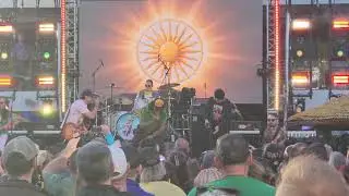 Stowaways (w/ Charlie Scene and Funnyman of Hollywood Undead)- Blister In The Sun (Live) 1/28/26