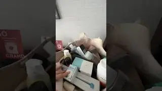 MY HOTEL ROOM IS FILLED WITH $1000 OF FREE PRODUCT!! Ulta Beauty World!
