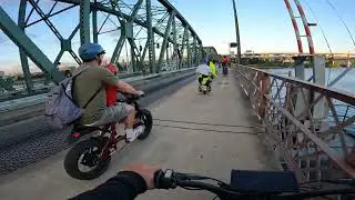 (9) Massive Portland Group Ride
