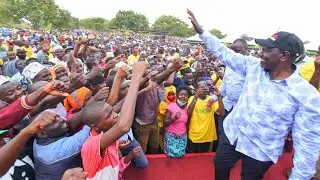 SEE RUTO INTERACTING FREELY WITH HUSTLERS IN KINANGO, KWALE COUNTY!!