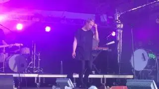 Softengine - The Sirens (live)