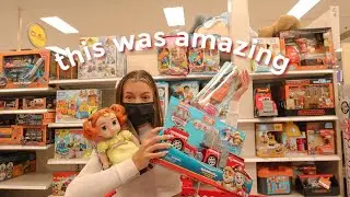 buying a BUNCH of toys to donate!! ~vlogmas day 9~