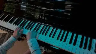 Feel The Light - Easy Piano Cover