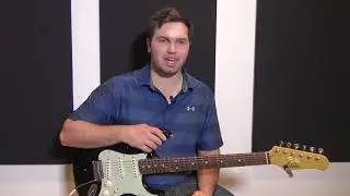 Blues Guitar - Musical use of Vibrato (Lesson Excerpt)