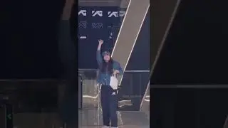 Ahyeon spotted entering the Yg building ✨