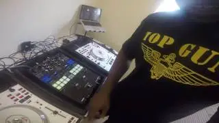 NUMARK V7 CONNECTED TO PIONEER DJM S9