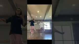 Дети танцуют шаффл #шаффл #cuttingshapes