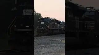 NS 1073 in Rear DPU on NS 196 (8/3/25) #shorts #norfolksouthern #heritageunit #1073 #railfan
