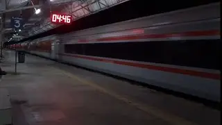 11 AC coaches : The legendary Gujarat mail at it's top speed : Indian Railways