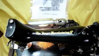 Singer Class 99 antique sewing machine, Model BU7A, knee lever control, made 1927