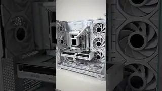 Lian Li Vision Comapct / Gugabyte X870 Stealth ICE/ RTX 5080 Aero