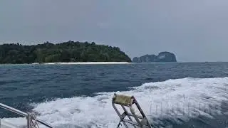 A lovely boat ride to the #PhiPhiIslands #Thailand