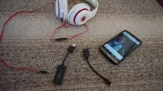 Гарнитура, подключенная к смартфону через звуковую карту USB и кабель OTG