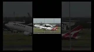 Qantas A330 very SHORT takeoff roll at BNE #qantas #a330 #planespotting #brisbaneairport #airbusa330