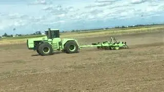 Steiger Panther 1000, Cougar III and Bearcat III working ground together