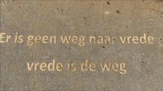 Een vredesmonument in de Gentbrugse meersen