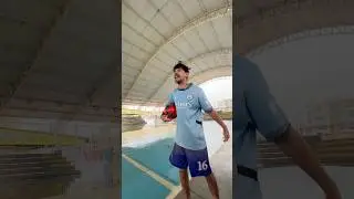 BOLEIRO SENDO CONVENCIDO POR SKATISTA #shorts