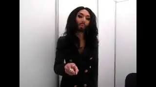 CONCHITA WURST (EUROVISION 2014) SALUDA A OGAE SPAIN