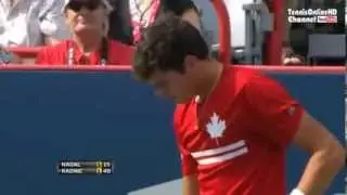 Jose Theodore catches ball in Nadal vs Raonic match &middot; Rogers Cup Montreal 2013
