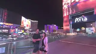Virtual Reality Video! MASSIVE Digital Billboards Light Up The Las Vegas Strip! 6K 3D #VR180