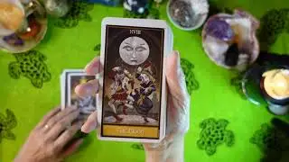 Deviant Moon Tarot Deck Review