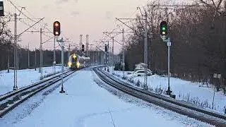 Krótka składanka przelot i mijanka . Dziobak,  ELF i Flirt w zimowej scenerii. 