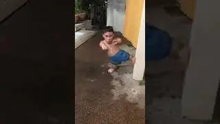 A little dwarf showed karate🤣🥹