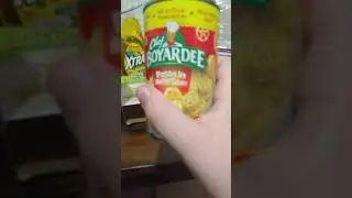 Flippin food review #1 chef boyardee butter pasta?