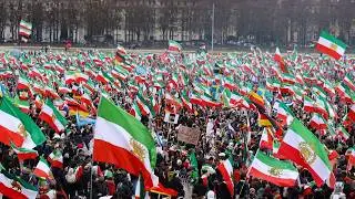 Protests against Iran regime draw hundreds of thousands