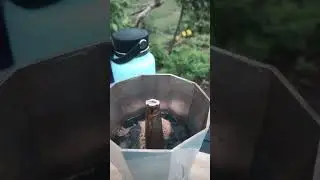 Making iced coffee using moka pot: outdoor setup. #coffee #camping #outdoors