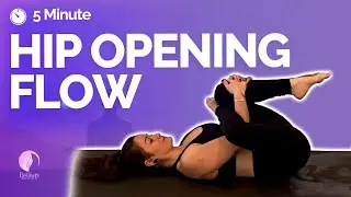 5 Minute HOT 🔥 Yoga Flow | For Hip Openers.