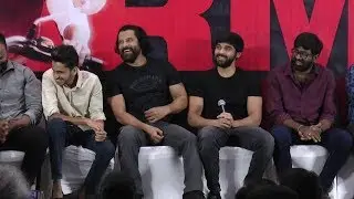 Chiyaan Vikram & Dhruv Vikram Trolls Eachother Onstage | Adithya Varma |  FullOnCinema