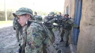 In the House: 1st Recon and Japanese Soldiers Share Close Quarter Tactics