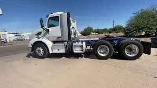 2016 Peterbilt 579 DayCab MX13 10 speed manual