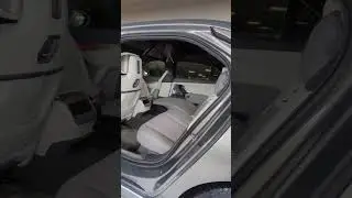 New BMW i7 Theater Screen