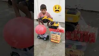 JCB 😫😂 ne balloon pop Ko fod Diya #short #JCB #bulldozer #automobile #jcbtoy #funnycomedy #viral