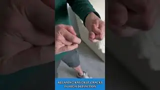 Knuckle Cracking How I Love Thee!🎇🙌#shorts #knucklecracking #bonecracking