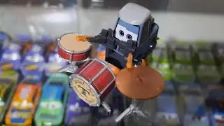 Mattel Disney/Pixar Cars 3 Pam Wheeldarrow (Cotter Pin Drummer for Sweet Tea and the Legends) 2021