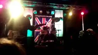 engelse band Fragment Live- stukje van Proud Mary