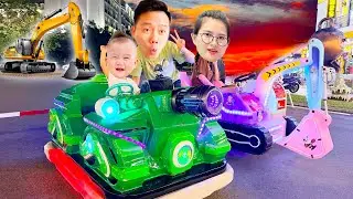 Changcady đưa em Táo đi trải nghiệm lái các loại xe điện, xe máy xúc