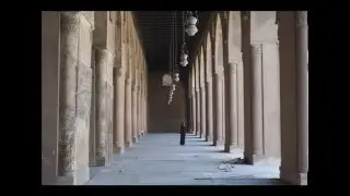 The carpet of light at Ibn Tulun