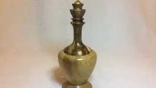 Wood turning - A beautiful Jewelry box Iroko/Laburnum