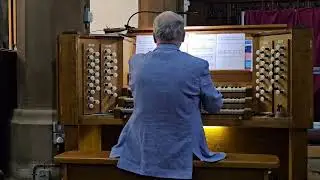 An Organist Entertains #pipeorgan #organist 