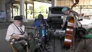 Under the Turnpike Trio: Tony Malaby, John Hebert, Billy Mintz  