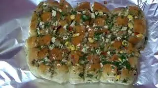 Cheese Paneer Pullout Pav/Cheese Pizza Pav/Stuffed Italian Bun in Indian Style/Stuffed Cheese Pav