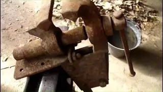 Restauración de morza de herrero (leg vise restoration)
