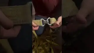 Unhooking your Husky cargo straps